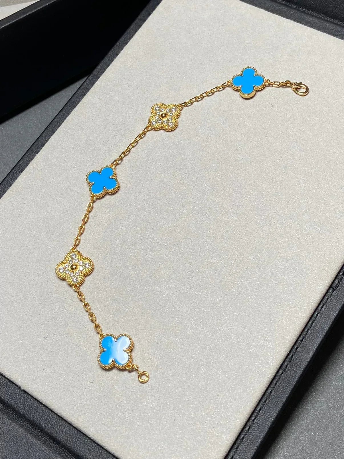 [Renovia Jewelry] CLOVER 5 MOTIF BLUE AGATE BRACELET COLLECTION